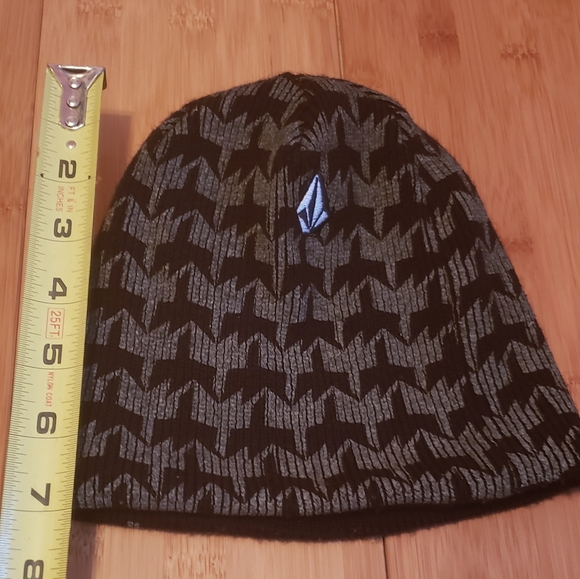 VOLCOM BEANNIE - Picture 4 of 4